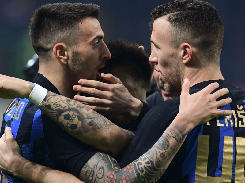 Milan-Inter 2-3, l'Inter remporte le derby et retrouve le podium