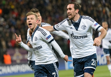 Schalke pasó gracias a Chelsea