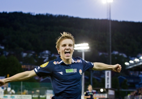 Official: Madrid confirm Odegaard deal
