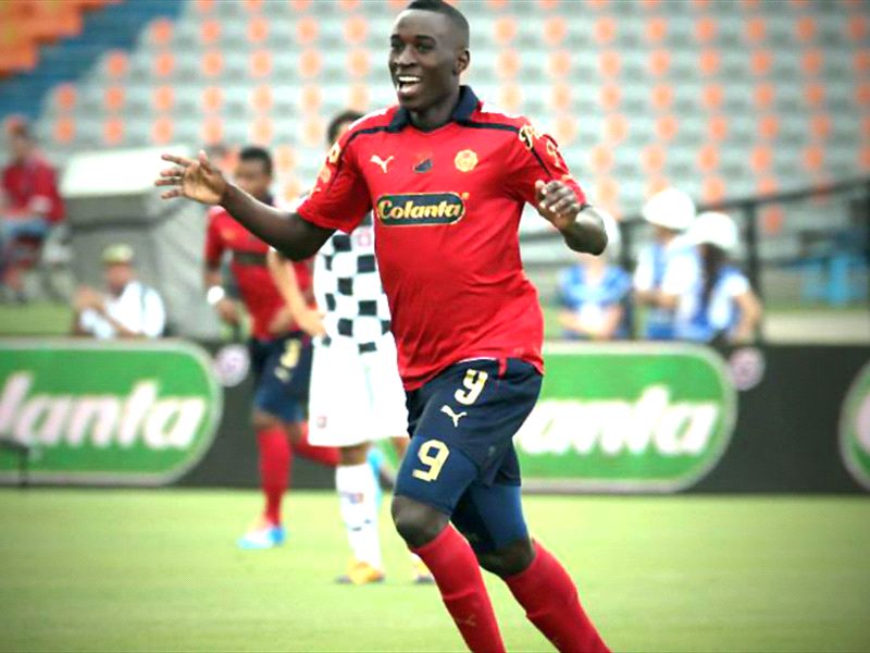VIDEO: Not quite Messi! Watch Mena's hilarious failed dribble