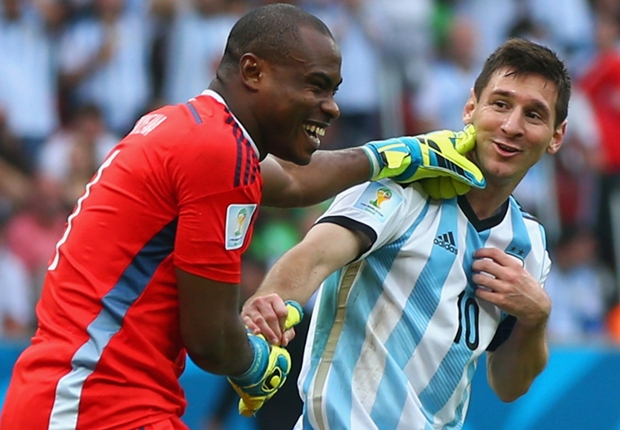 Vincent Enyeama Lionel Messi Nigeria Argentina