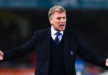 Crisp-eating Moyes given two-match ban