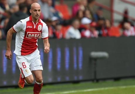 Impact sign Laurent Ciman