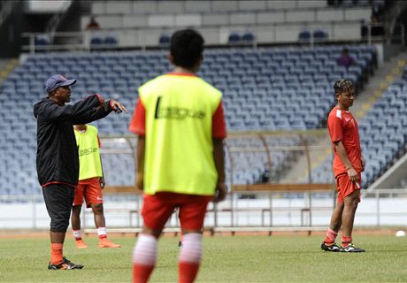 Persija Bidik Minimal Tiga Uji Coba
