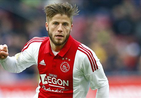 VIDEO: Ajax's Danish duo show skills