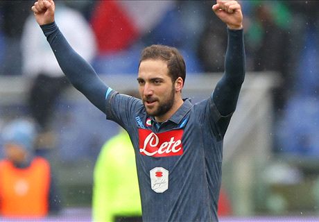 Napoli Tak Akan Jual Higuain