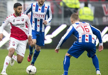 Watch Van den Berg's rabona assist