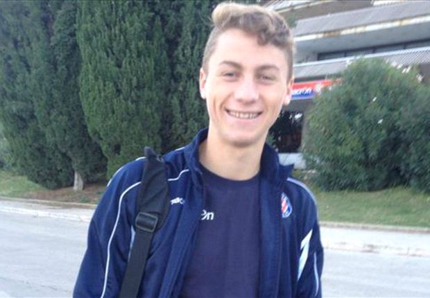 Llanos, born in 1996