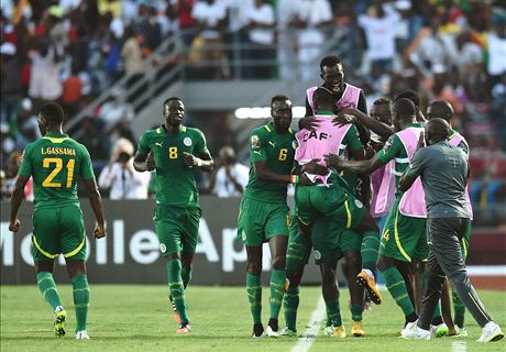 Senegal und Algerien starten mit Siegen