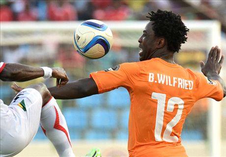 Bony toont skills tijdens Africa Cup