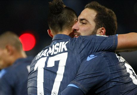 Napoli dankzij Higuain langs Genoa
