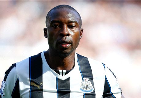 Crystal Palace sign free agent Ameobi