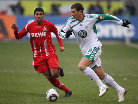 Bundesliga: VfL Wolfsburg - 1. FC Köln, Edin Dzeko; Adil Chihi (Getty Images)