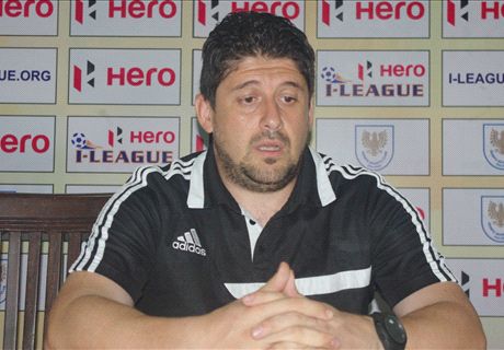Papas praises Carlos Hernandez