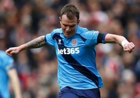 Hughes 'delighted' to secure Whelan