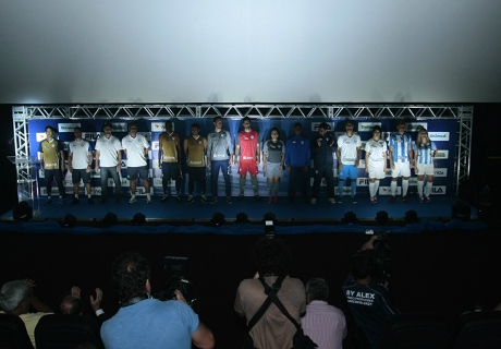 Avaí lança novos uniformes para 2015