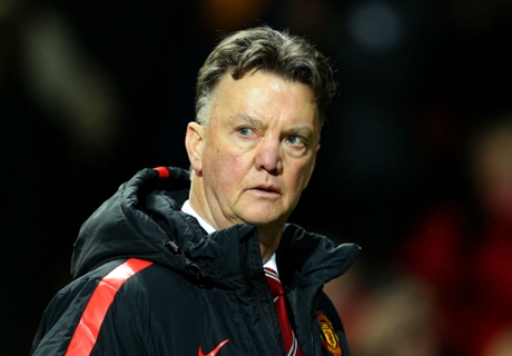 Van Gaal in the dark over Fletcher exit