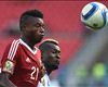 Democratic Republic of the Congo's forward Jeremy Bokila (R) vies with Congo's midfielder Sagesse Babele (L) during the 2015 African Cup of Nations 
