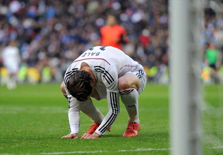 Moyes leaps to Bale's defence