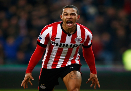 VIDEO: Depay goes from villain to hero