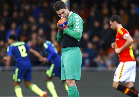 VIDEO: Van der Hart's howler vs Ajax