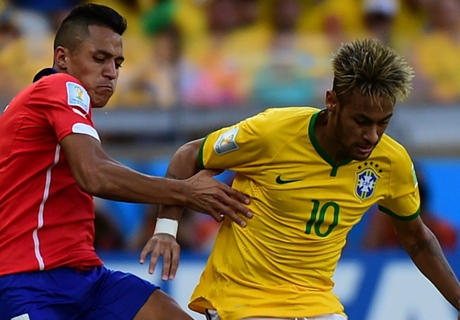 Alexis relishing Neymar reunion