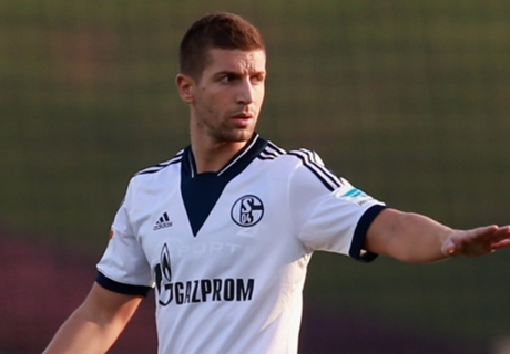 Schalke Berniat Permanenkan Nastasic