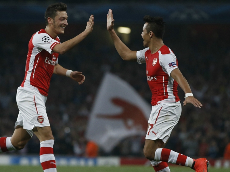 Arsenal privileged to have Sanchez and Ozil - Monreal