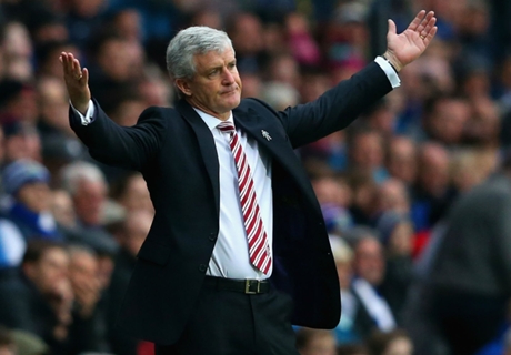 Hughes: Stoke Layak Tersingkir