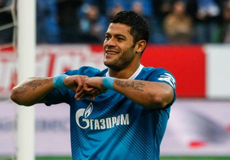Hulk signs Zenit extension