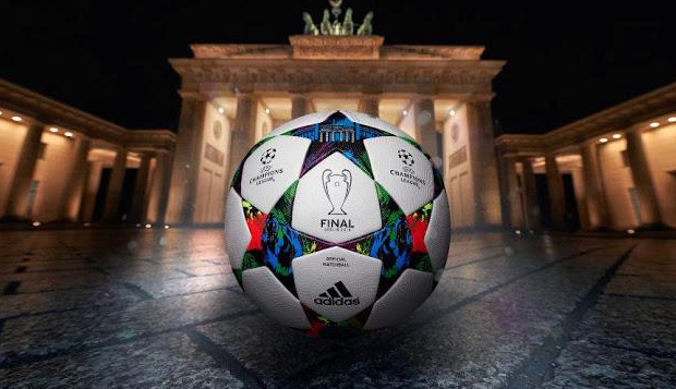 صورة   كرة نهائي برلين لأول مرة في فرنسا وأوكرانيا - 