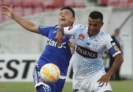 Emelec dio el golpe en Santiago