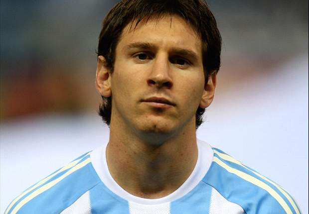 World Cup 2010 Argentinas Lionel Messi Embarrassed By Comparisons