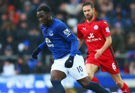 Everton 2-2 Leicester: Howard struggles