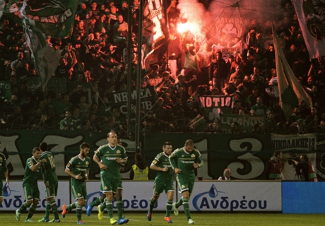 Players attacked in Athens derby